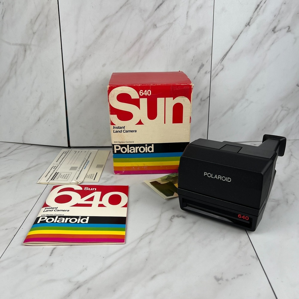 NEW Vintage Polaroid Sun 640 Land Camera Instant Film Camera